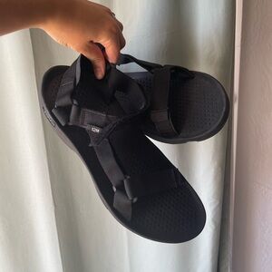 teva hurricane 3 sandal size 12M mens